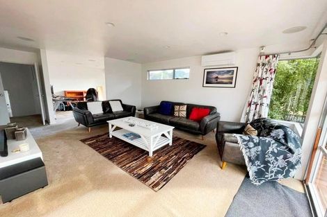 Photo of property in 1/109 Churchill Road, Murrays Bay, Auckland, 0630