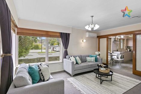 Photo of property in 35 Percy Cameron Street, Avalon, Lower Hutt, 5011