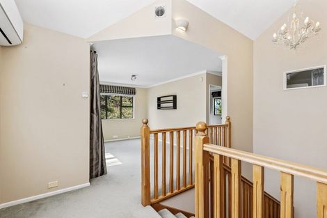 Photo of property in 8a Williams Terrace, Fitzherbert, Palmerston North, 4410