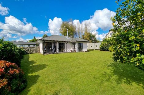 Photo of property in 14 Elmslie Place, Owhata, Rotorua, 3010