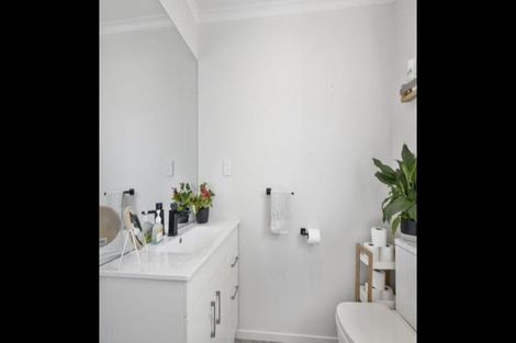 Photo of property in 28c Blenheim Street, Upper Hutt Central, Upper Hutt, 5018