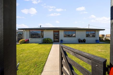 Photo of property in 134 Regan Street, Stratford, 4332