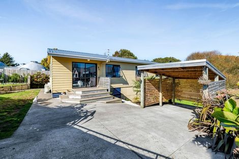 Photo of property in 19 Chartwell Drive, Eltham, 4322