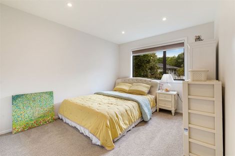 Photo of property in 7d Kerria Place, Sunnynook, Auckland, 0620