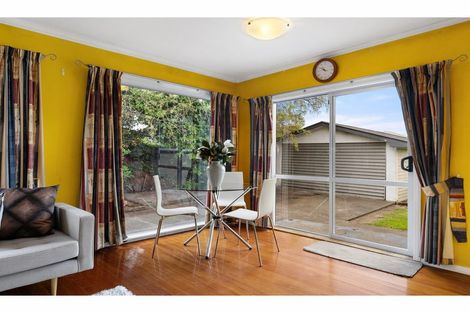 Photo of property in 11 Moreland Avenue, Papanui, Christchurch, 8053