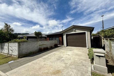 Photo of property in 8 Avalon Park Drive, Avalon, Lower Hutt, 5011