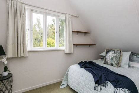 Photo of property in 11 Shortland Place, Havelock North, 4130