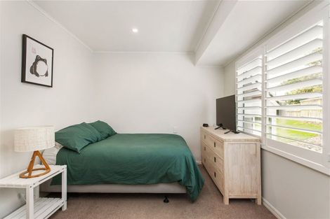 Photo of property in 4 Lady Polson Lane, Cashmere, Christchurch, 8022