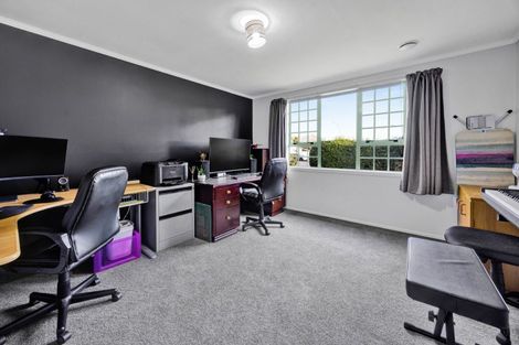 Photo of property in 17 Konini Street, Inglewood, 4330