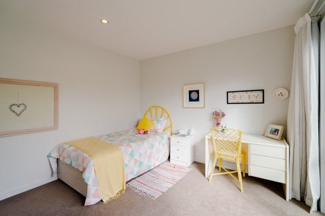 Photo of property in 1 Makomako Road, Wanaka, 9305