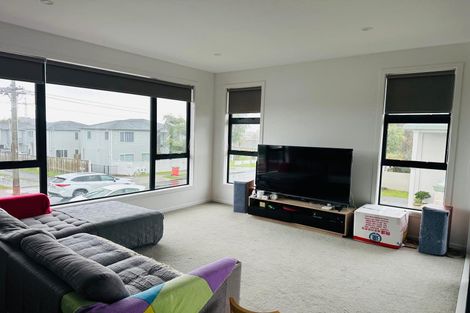Photo of property in 216a Bucklands Road, Bucklands Beach, Auckland, 2012