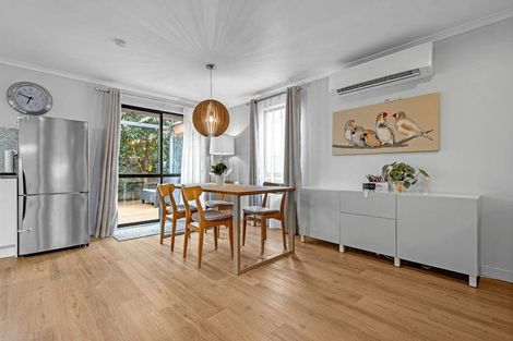 Photo of property in 3 Kuparu Street, Weymouth, Auckland, 2103