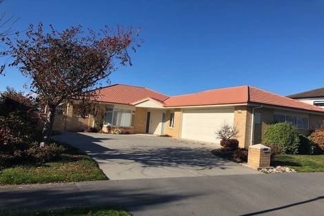 Photo of property in 27 Becmead Drive, Harewood, Christchurch, 8051