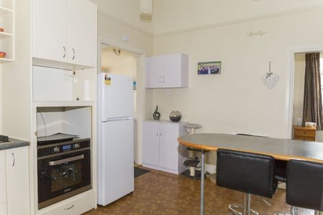 Photo of property in 11 Allardice Street, Dannevirke, 4930