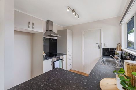 Photo of property in 18 Kaituna Street, Milson, Palmerston North, 4414