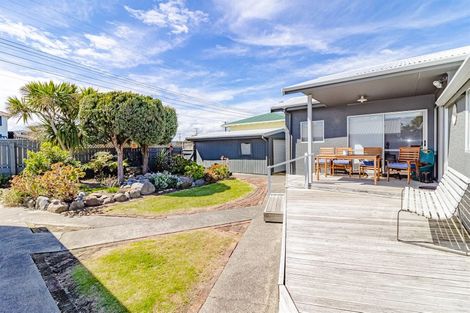 Photo of property in 119 Karaka Street, Castlecliff, Whanganui, 4501