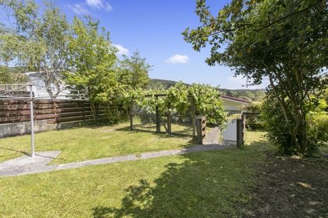 Photo of property in 31 Holland Street, Wainuiomata, Lower Hutt, 5014