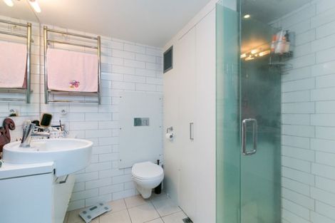 Photo of property in The Capital, 11/370 Oriental Parade, Oriental Bay, Wellington, 6011