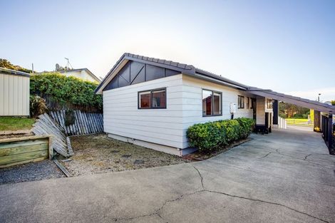 Photo of property in 37 Bodmin Terrace, Camborne, Porirua, 5026