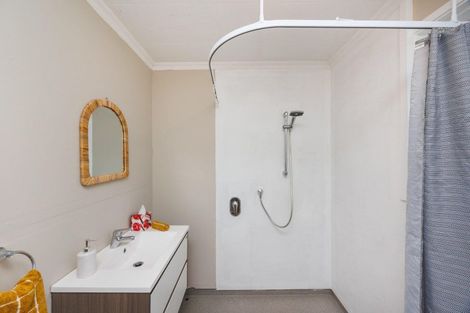 Photo of property in 28 Hulme Street, Roslyn, Palmerston North, 4414