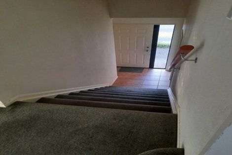 Photo of property in 20a Highfields Terrace, Henderson, Auckland, 0612