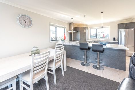 Photo of property in 41 Magnolia Crescent, Tawhero, Whanganui, 4501