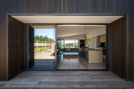 Photo of property in 16 Robrosa Street, Wanaka, 9305