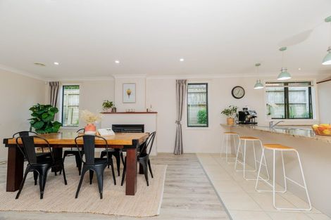 Photo of property in 44 Furlong Crescent, Churton Park, Wellington, 6037