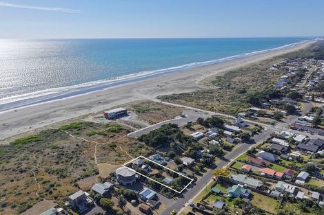 Photo of property in 105 Rua Avenue, Waitarere Beach, Levin, 5510