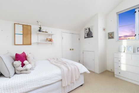 Photo of property in 66 Princes Street, Northcote Point, Auckland, 0627