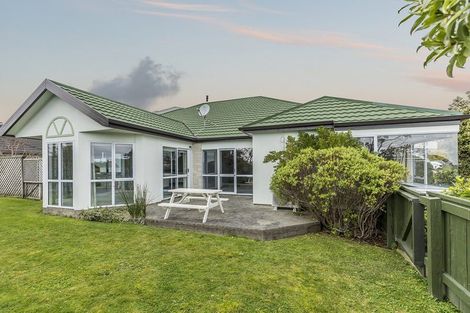 Photo of property in 1 Tombane Terrace, Papakowhai, Porirua, 5024