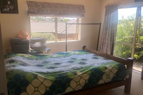 Photo of property in 108n Colwill Road, Massey, Auckland, 0614