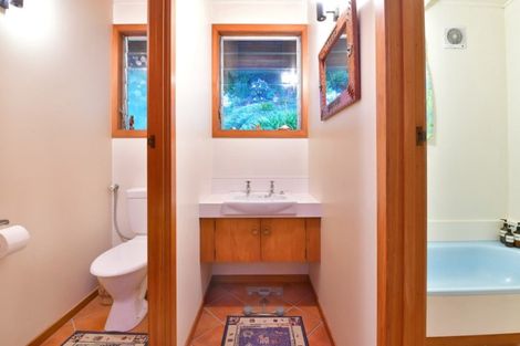 Photo of property in 20 Glenelg Road, Red Beach, 0932