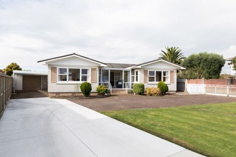 Photo of property in 11 Julian Place, Westown, New Plymouth, 4310
