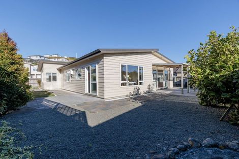 Photo of property in 4 Montego Place, Grenada Village, Wellington, 6037