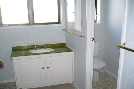 Photo of property in 16a Bledisloe Court, Pukekohe, 2120