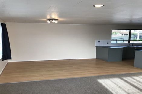Photo of property in 5 Mataura Place, Clover Park, Auckland, 2019