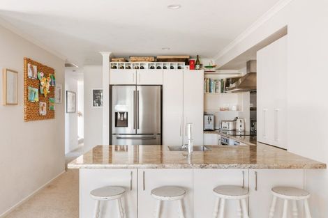 Photo of property in 25 Grove Avenue, Mount Maunganui, 3116