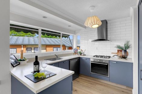 Photo of property in 54 Lansdowne Crescent, Glenview, Hamilton, 3206