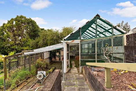 Photo of property in 31 Sunrise Avenue, Murrays Bay, Auckland, 0630