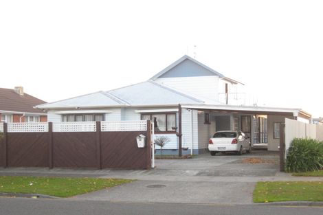 Photo of property in 19 Treadwell Street, Naenae, Lower Hutt, 5011