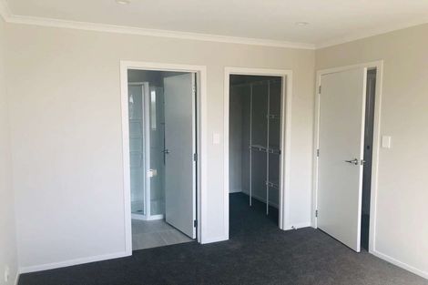 Photo of property in 4d Croydon Road, New Lynn, Auckland, 0600