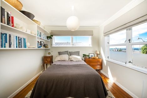 Photo of property in 3/7 Lydia Avenue, Northcote, Auckland, 0627