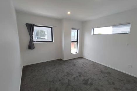 Photo of property in 36d Marendellas Drive, Bucklands Beach, Auckland, 2014