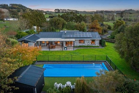 Photo of property in 1343 Kahikatea Flat Road, Kaukapakapa, 0871