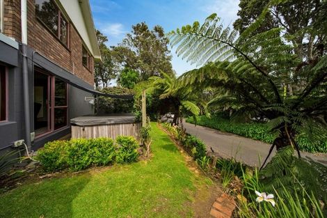 Photo of property in 12 Russell Drive, Oakura, 4314