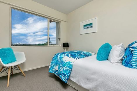 Photo of property in 3/48a Exmouth Road, Northcote, Auckland, 0627