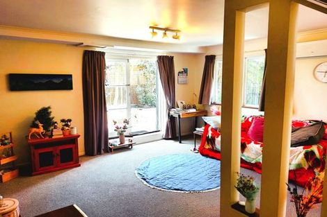 Photo of property in 4/162 Onewa Road, Northcote, Auckland, 0627