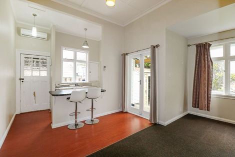 Photo of property in 8 Levy Street, Mount Victoria, Wellington, 6011