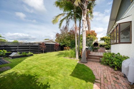 Photo of property in 210 Davis Street, Saint Leonards, Hastings, 4120